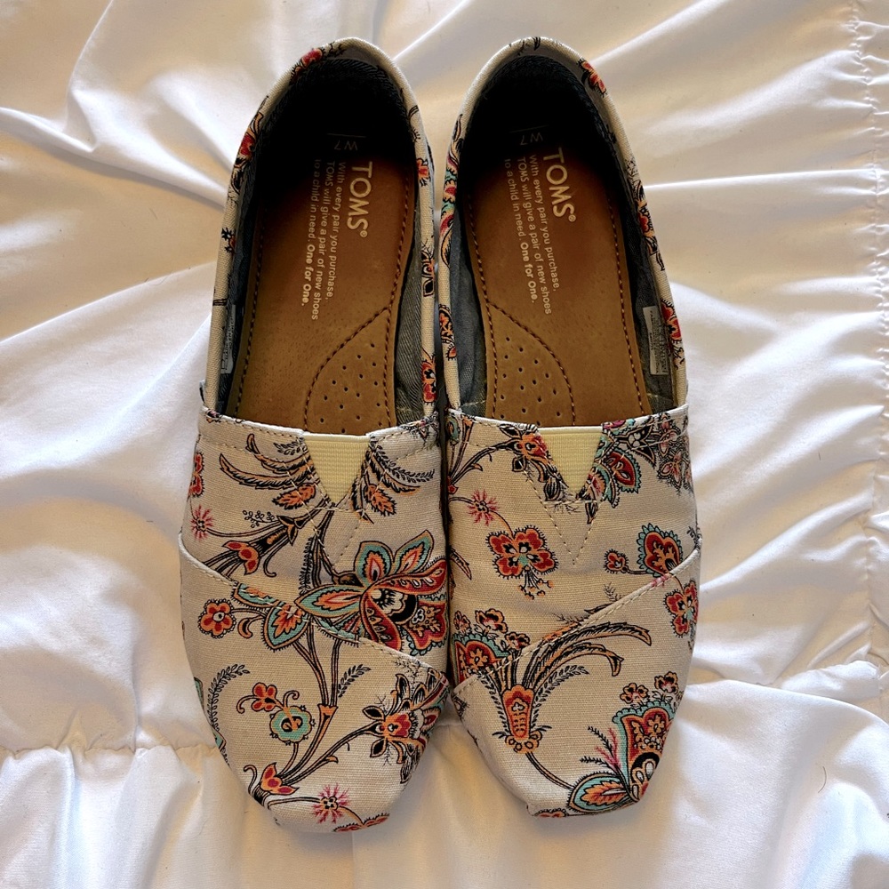 TOMS Paisley shoes